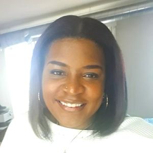 Meet your Posher, Latasha